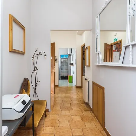 Πανσιόν Travelershome Ciampino&morena *