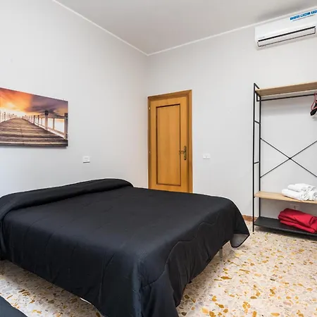 Travelershome Ciampino&morena Πανσιόν *