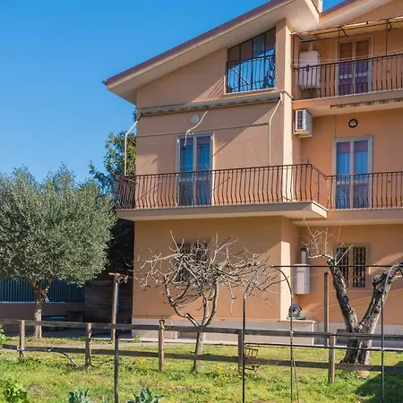 Πανσιόν Travelershome Ciampino&morena