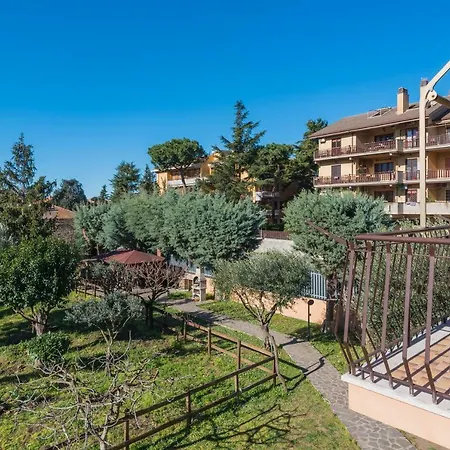 Travelershome Ciampino&morena Πανσιόν